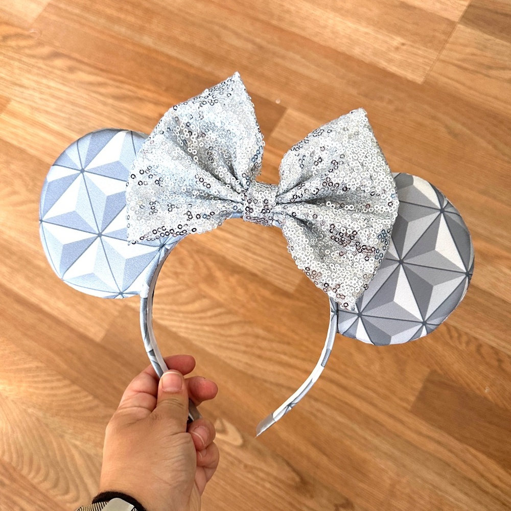 Spaceship Earth - Epcot Minnie Mouse Ears